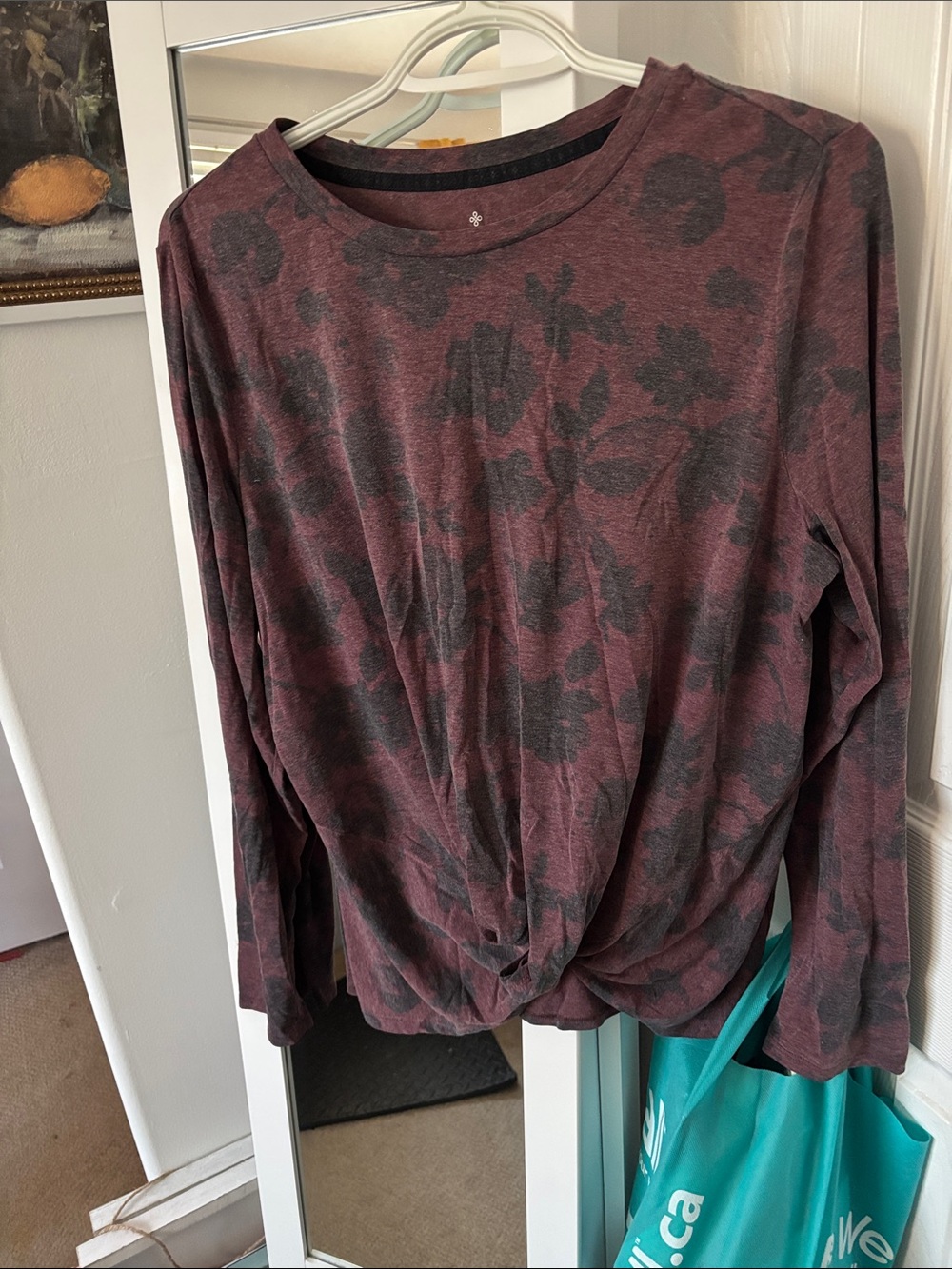 Women's Long-Sleeve Twist-Hem Top - Maroon Floral